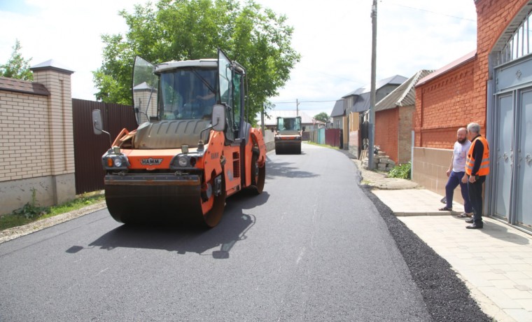 По обращениям граждан в 2023 году в Грозном в рамках дорожного нацпроекта отремонтируют 18 улиц