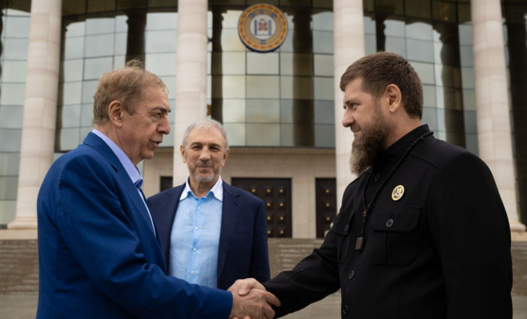 Рамзан Кадыров присвоил Микаилу Гуцериеву звание «Почётный гражданин ЧР»