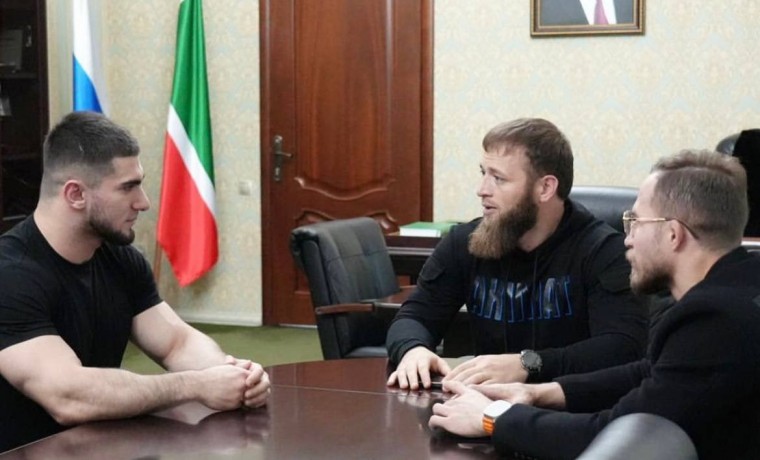 Иса Ибрагимов провел разъяснительную беседу с Асхабом Тамаевым и Арби Эмиевым
