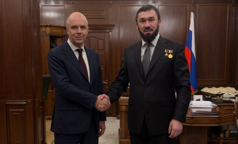 Магомед Даудов провел встречу с Антоном Силуановым в Москве