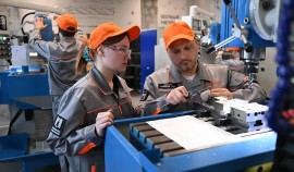 В РФ перевыполнили план по сокращению дефицита кадров в 2025 году