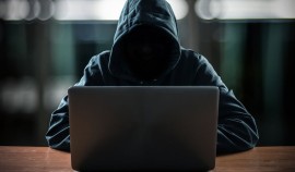ВТБ предупредил о новых схемах мошенников с банковскими картами россиян