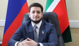 Адам Алханов: Установлены контакты с ведущими медицинскими учреждениями из России и зарубежья