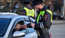 Инспектор ГАИ провел профилактическую беседу по безопасности дорожного движения
