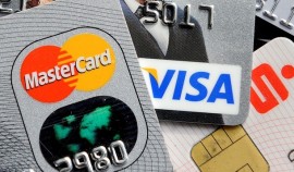 Дмитрий Песков не исключил отключение России от Visa и Mastercard