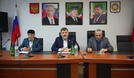 Шарпуди Абдулазизов поручил усилить мониторинг лесов и водоохранных зон| грозный, чгтрк