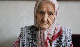 Сотрудники СФР по Чеченской Республике встретились с самой пожилой жительницей региона