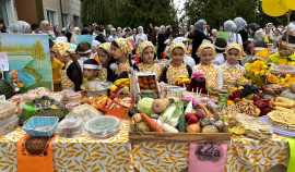 В рамках нацпроекта в школе Курчалоевского района состоялась благотворительная ярмарка