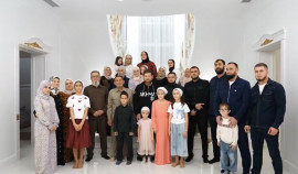 Рамзан Кадыров посетил новоселье Ахмеда Дудаева