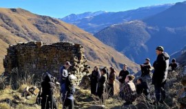 Студенты ГГНТУ изучили Шикаройский историко-архитектурный комплекс в рамках выездного занятия| грозный, чгтрк