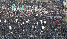 Участники многотысячного митинга в Грозном резко осудили высказывания семьи Янгулбаевых