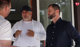 Хож-Бауди Дааев проверил ход работ в школах и детских садах Гудермесского района