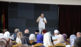 Адлан Динаев встретился с наблюдателями «Единой России» накануне старта многоуровневых выборов| грозный, чгтрк