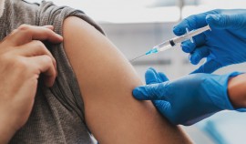 В России начинается массовая вакцинация от коронавируса