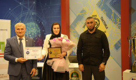 Директор школы № 49 Грозного заняла призовое место в интеллектуальном турнире «Своя игра»