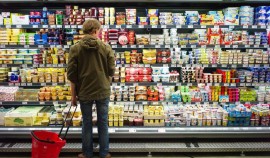 В России предложили ввести продуктовые карточки и социальное питание для малоимущих