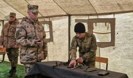 Росгвардейцы провели для школьников военно-патриотическую игру «Зарница» в Грозном