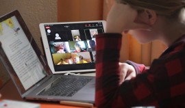 Порядка 2% школ в России находятся на карантине в связи с COVID-19