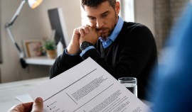 32% жителей Грозного скрывают поиск новой работы от начальства