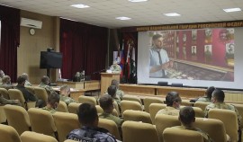 Для состава ОВГ в ЧР провели видео экскурсию по Параду Победы 1941-го года