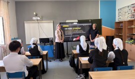 В станице Новощедринской инспектор ПДН провела профилактическую встречу со старшеклассниками| грозный, чгтрк