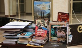 Книжный фонд Национальной библиотеки ЧР пополнился изданиями крымских авторов