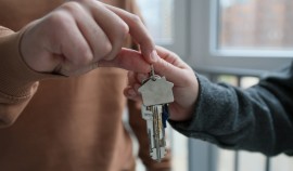 В августе россияне взяли на 8% больше ипотечных кредитов