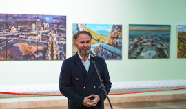 В Грозном открылась персональная выставка картин энергетика Зилавди Яшуркаева