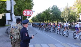 Росгвардейцы обеспечили безопасность заключительного этапа многодневной велогонки