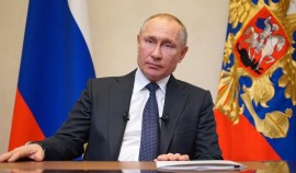 Путин дал поручения правительству решить вопрос с выплатами детям с 3 до 7 лет