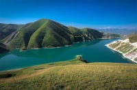 На озере Кезеной-Ам спасли тонущего 21-летнего парня 