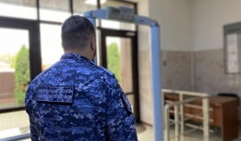 Судебные приставы ЧР предотвратили пронос более 3000 запрещенных предметов в здания судов