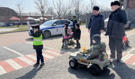 В детских садах Чеченской Республики прошли уроки ПДД по проекту «Безопасные дороги»