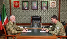 Шарип Делимханов провел рабочую встречу с первым заместителем командующего СКО Росгвардии