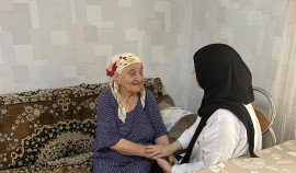 Соцработники Ачхой-Мартановского района оказали помощь пожилой жительнице села Кулары