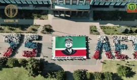 В ЧГУ состоялся масштабный флешмоб, посвящённый 75-летию со дня рождения Ахмата-Хаджи Кадырова