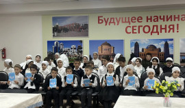 В МБОУ «Бенойская СОШ» первоклассников торжественно посвятили в «Орлята России»