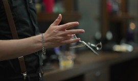 Житель Надтеречного района открыл барбершоп в рамках национального проекта «Семья»