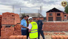 Прокуратура Ножай-Юртовского района проверила строительство амбулатории в селе Мескеты