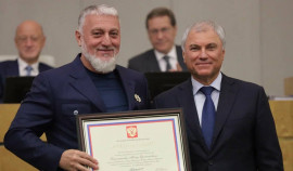 Рамзан Кадыров поздравил Адама Делимханова с вручением Почётной грамоты Президента России
