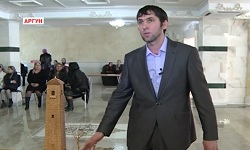 В Грозном открылась выставка молодых художников