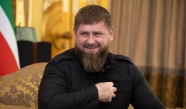 Рамзан Кадыров поздравил жителей КЧР с днем образования республики
