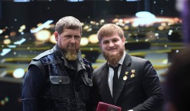 Рамзан Кадыров стал первым обладателем почетного знака «За достижения в спорте» в ЧР 