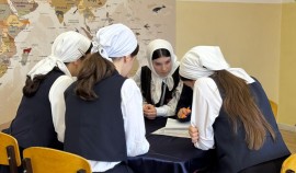 Школьники Веденского района приняли участие в конкурсе ко Дню молодого избирателя| грозный, чгтрк