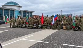 В Грозном проводили очередную группу добровольцев, направляющихся в зону СВО