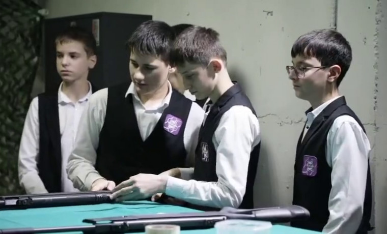 Мастер-класс по ОБЗР с практической стрельбой прошел в лицее «Квант»