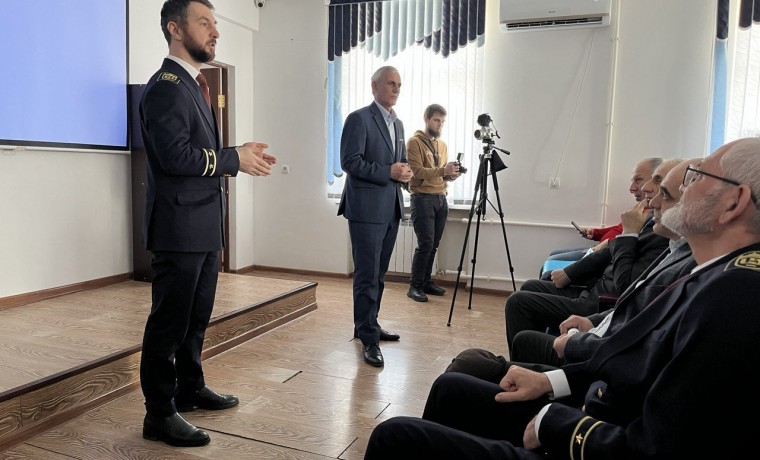 В Грозном провели семинар для общественных контролеров