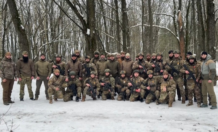 16 военнослужащих 78-го мотострелкового полка "Север-Ахмат" награждены государственными наградами