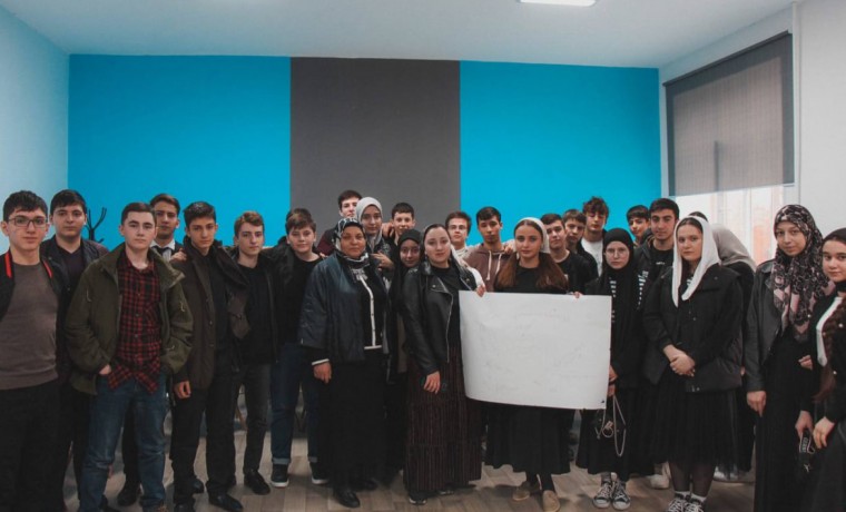 Ученики МБОУ «СОШ №8» Грозного посетили Грозненский педагогический колледж