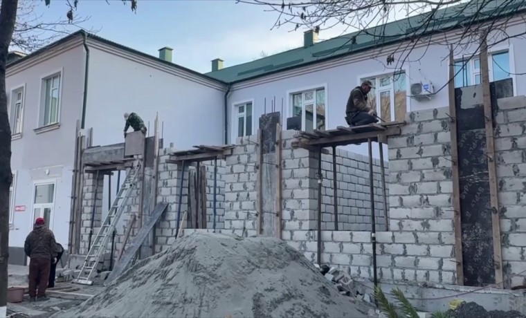 В Шатойской межрайонной больнице ведётся масштабная работа по расширению и модернизации